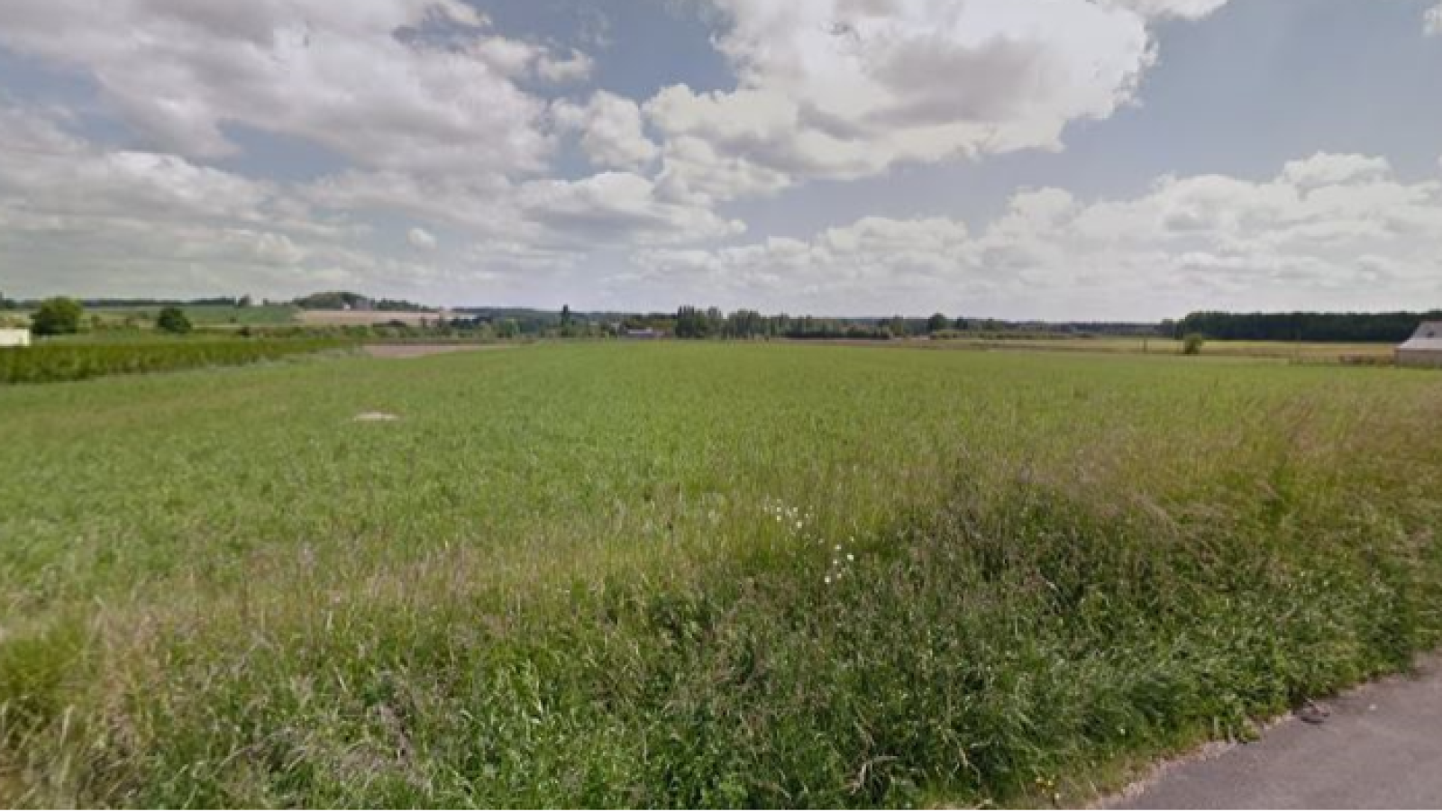 Terrain constructible de 564m2 à Jarzé Villages