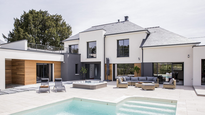 40 ans d’expertise dédiées à la construction de maison sur-mesure