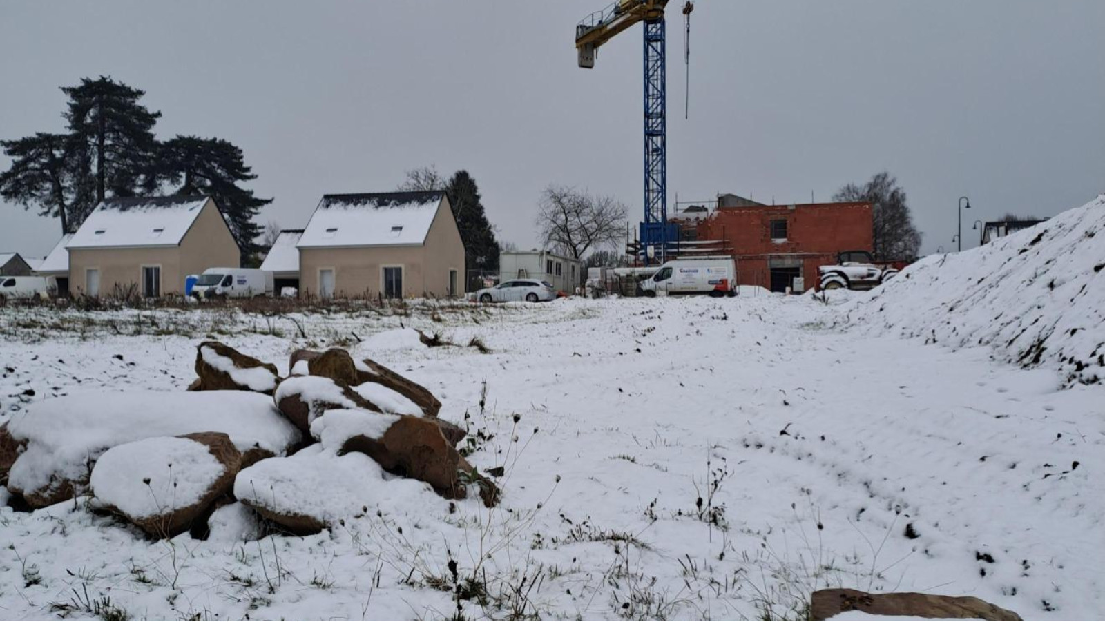 Terrain constructible de 489m2 à Soulaire-et-Bourg