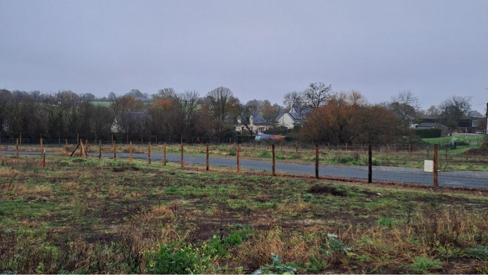 Terrain constructible de 366m2 à Segré-en-Anjou Bleu