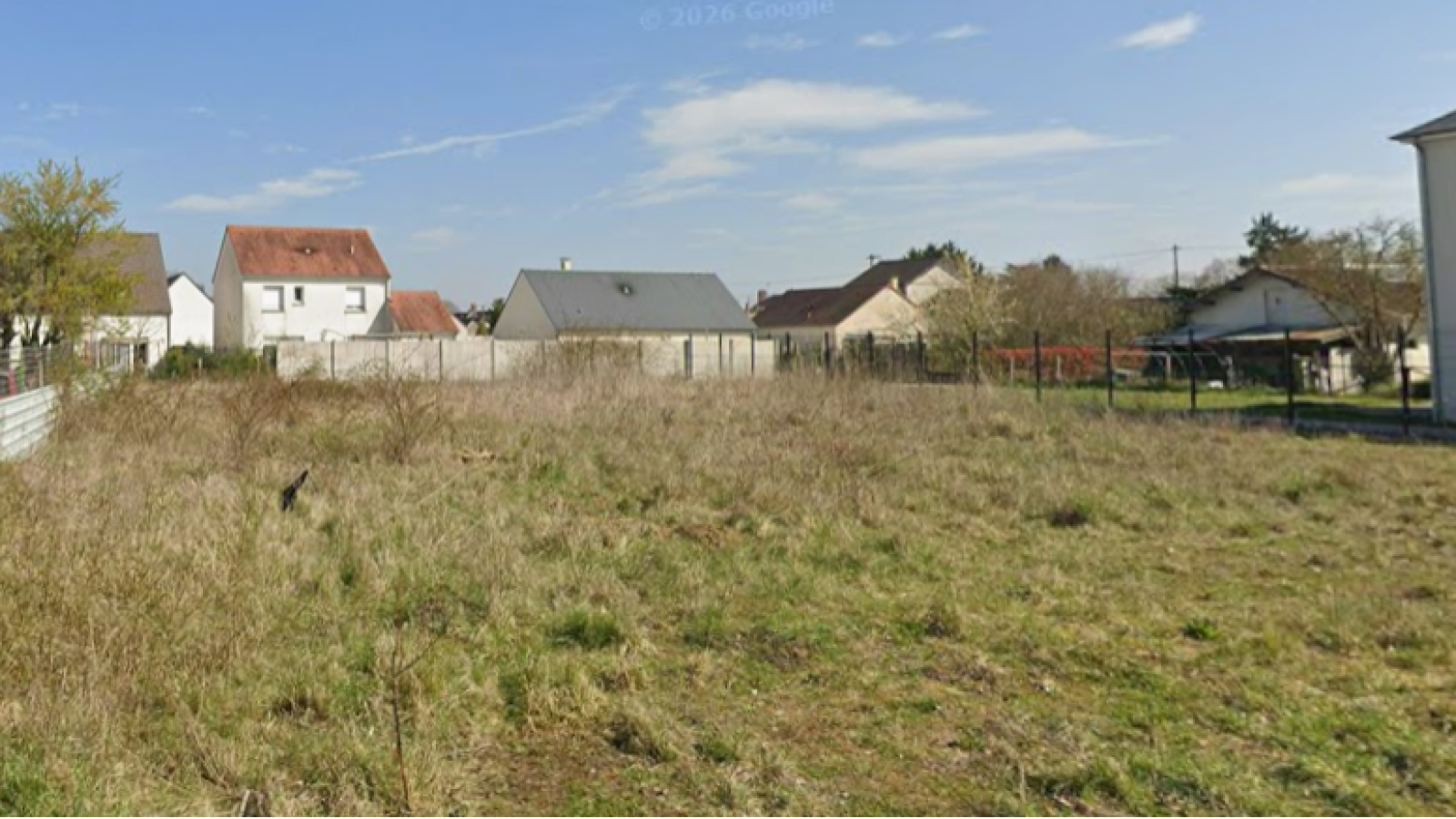 Terrain constructible de 417m2 à Saint-Lyé-la-Forêt