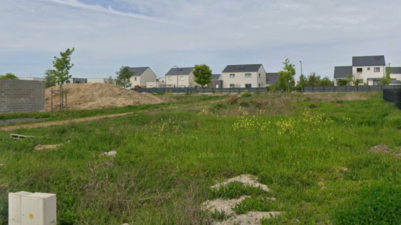 Terrain constructible de 518m2 à Ingré