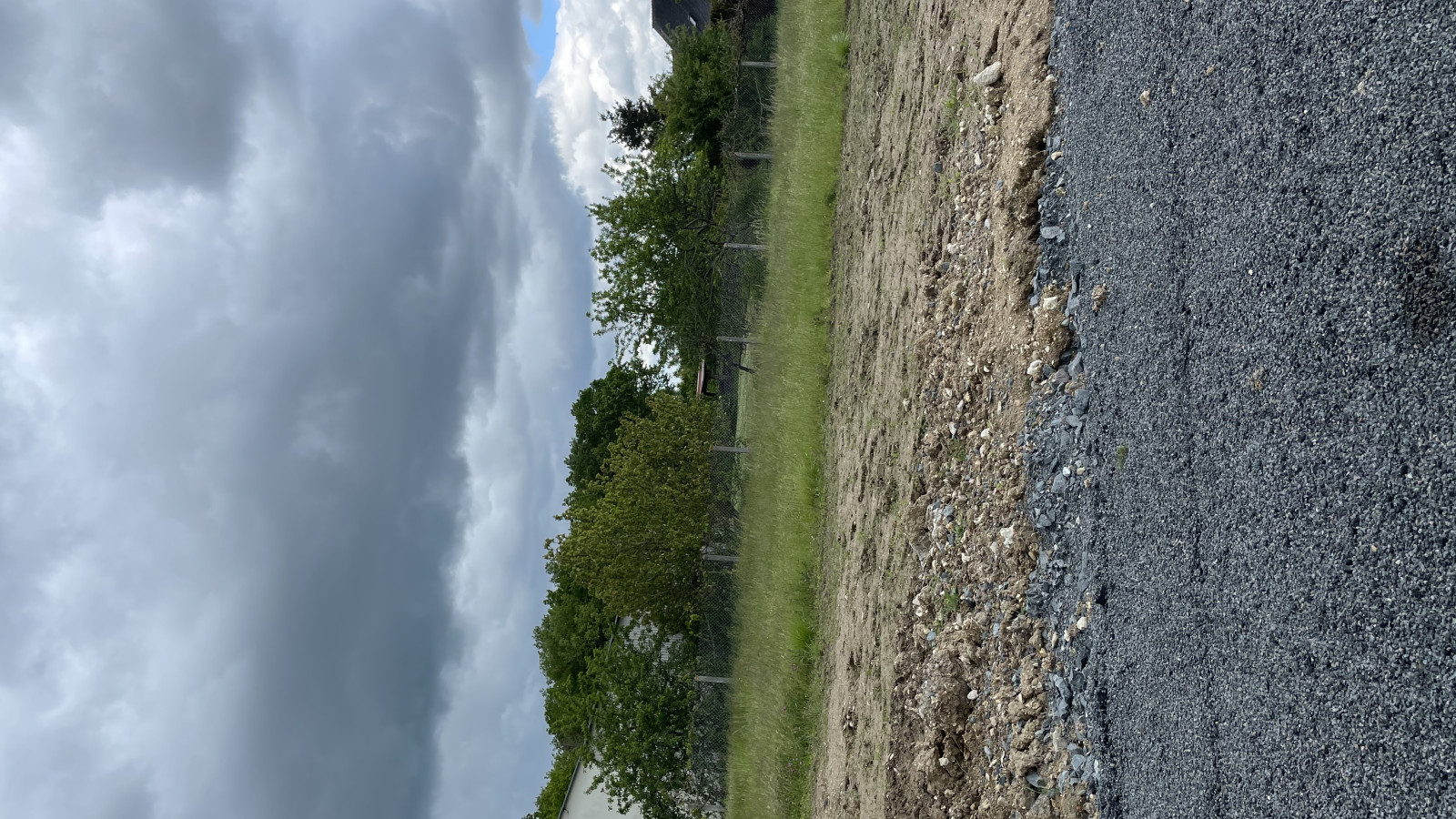 Terrain constructible de 560m2 à Veigné