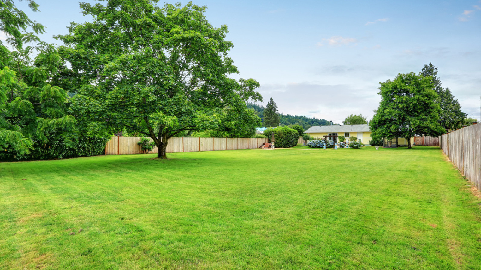 Terrain constructible de 579m2 à Iteuil