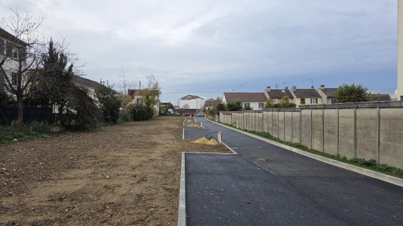 terrain mantes la ville.jpg