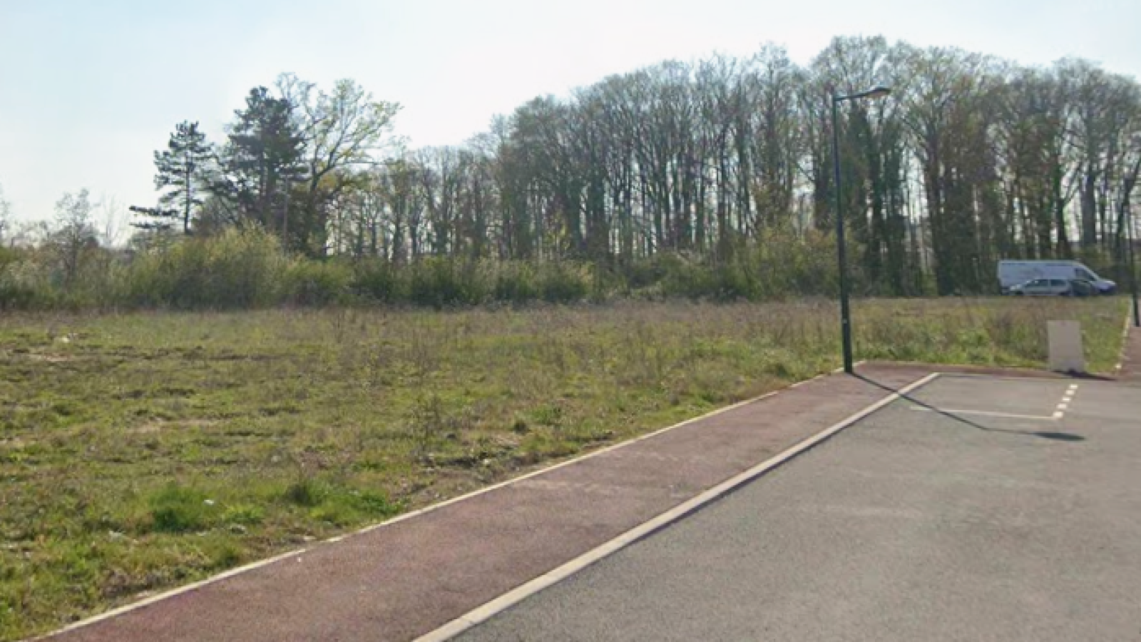 Terrain constructible de 1077m2 à Saran