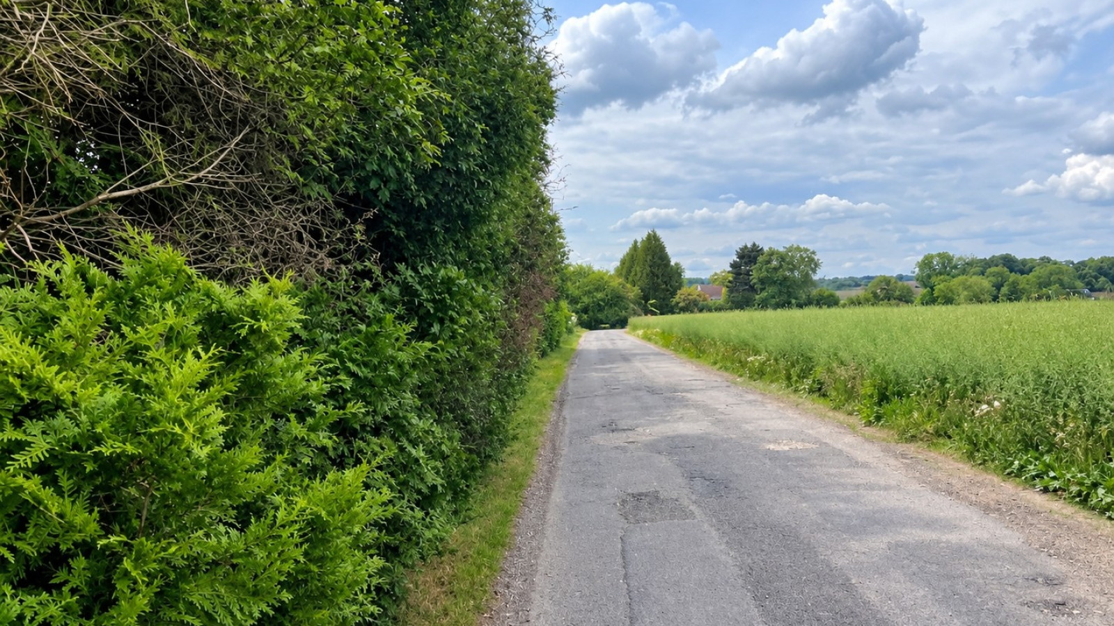 Terrain constructible de 400m2 à Mézy-sur-Seine