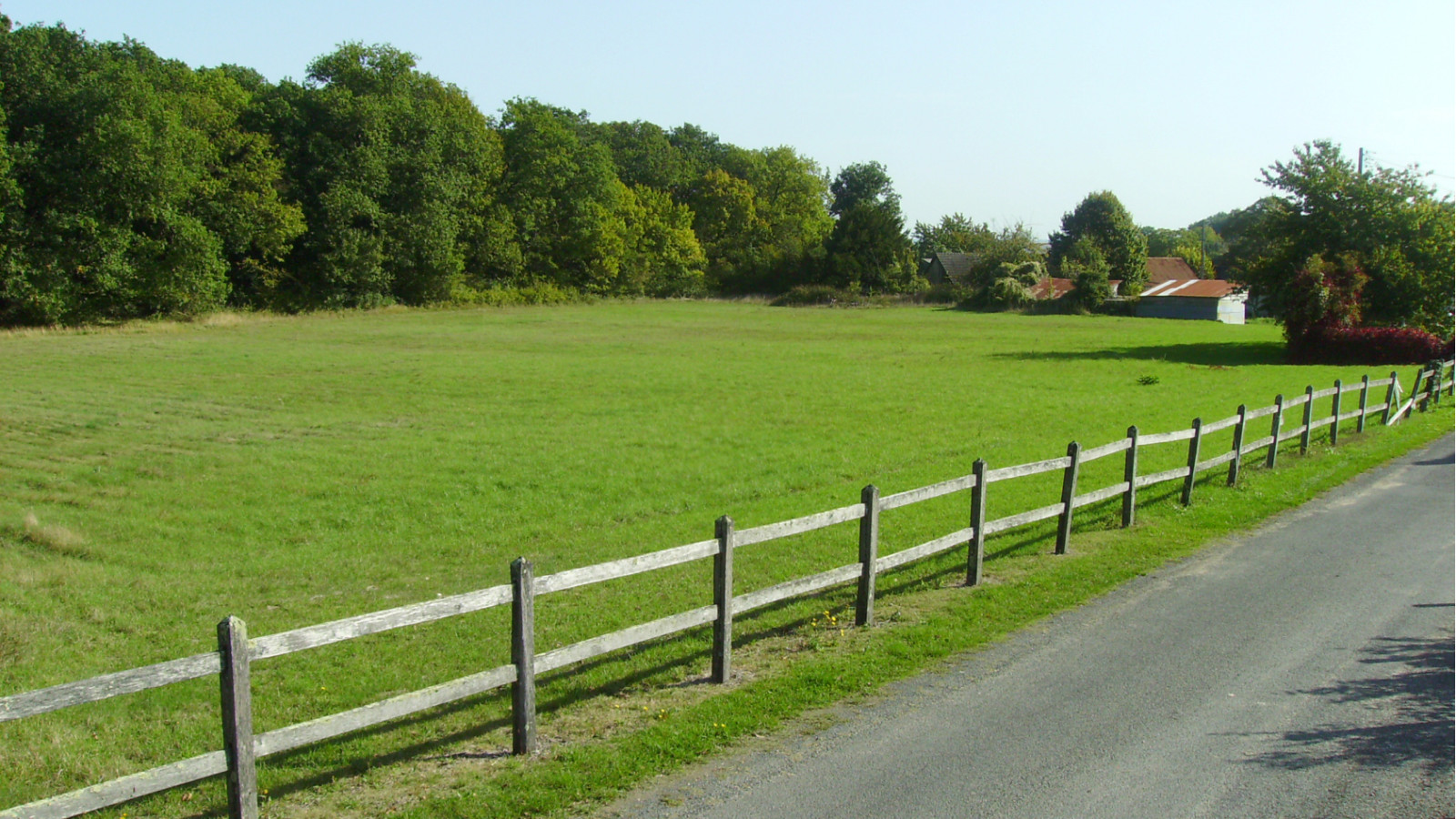 Terrain constructible de 1150m2 à Huismes