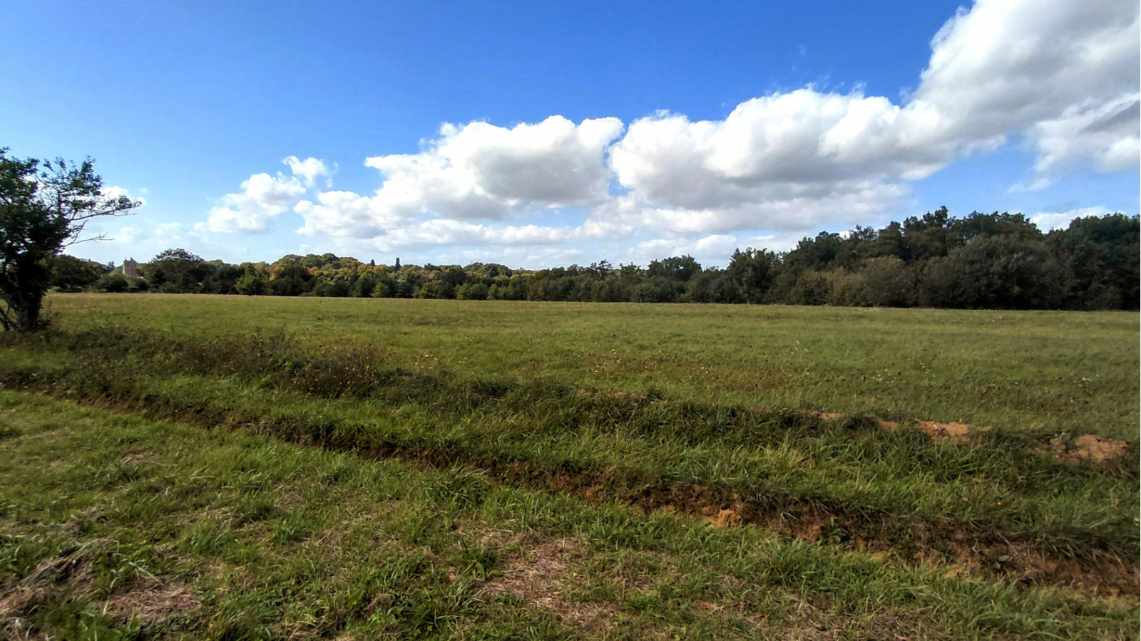 Terrain constructible de 445m2 à Villandry