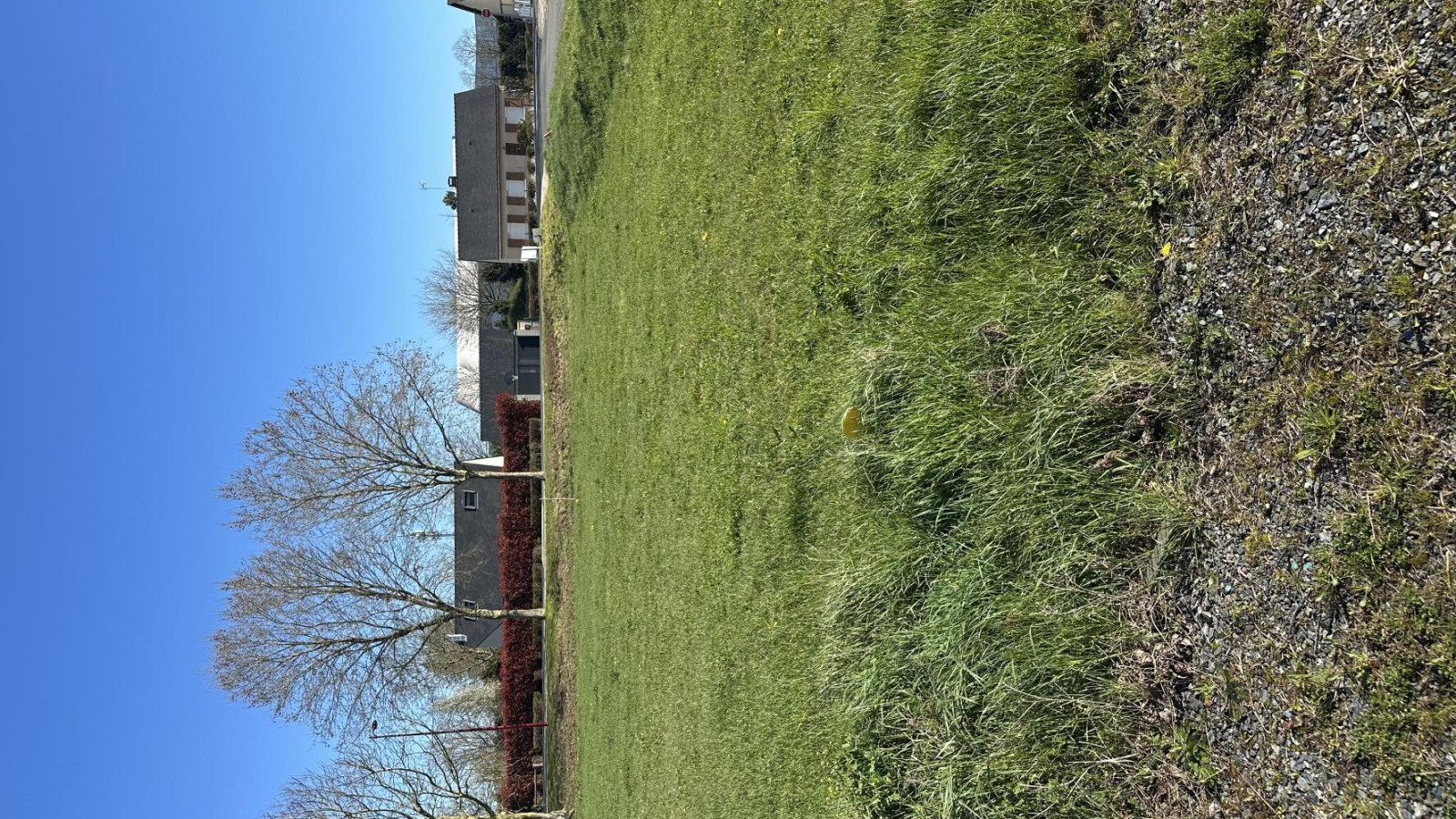 Terrain constructible de 479m2 à Tiercé