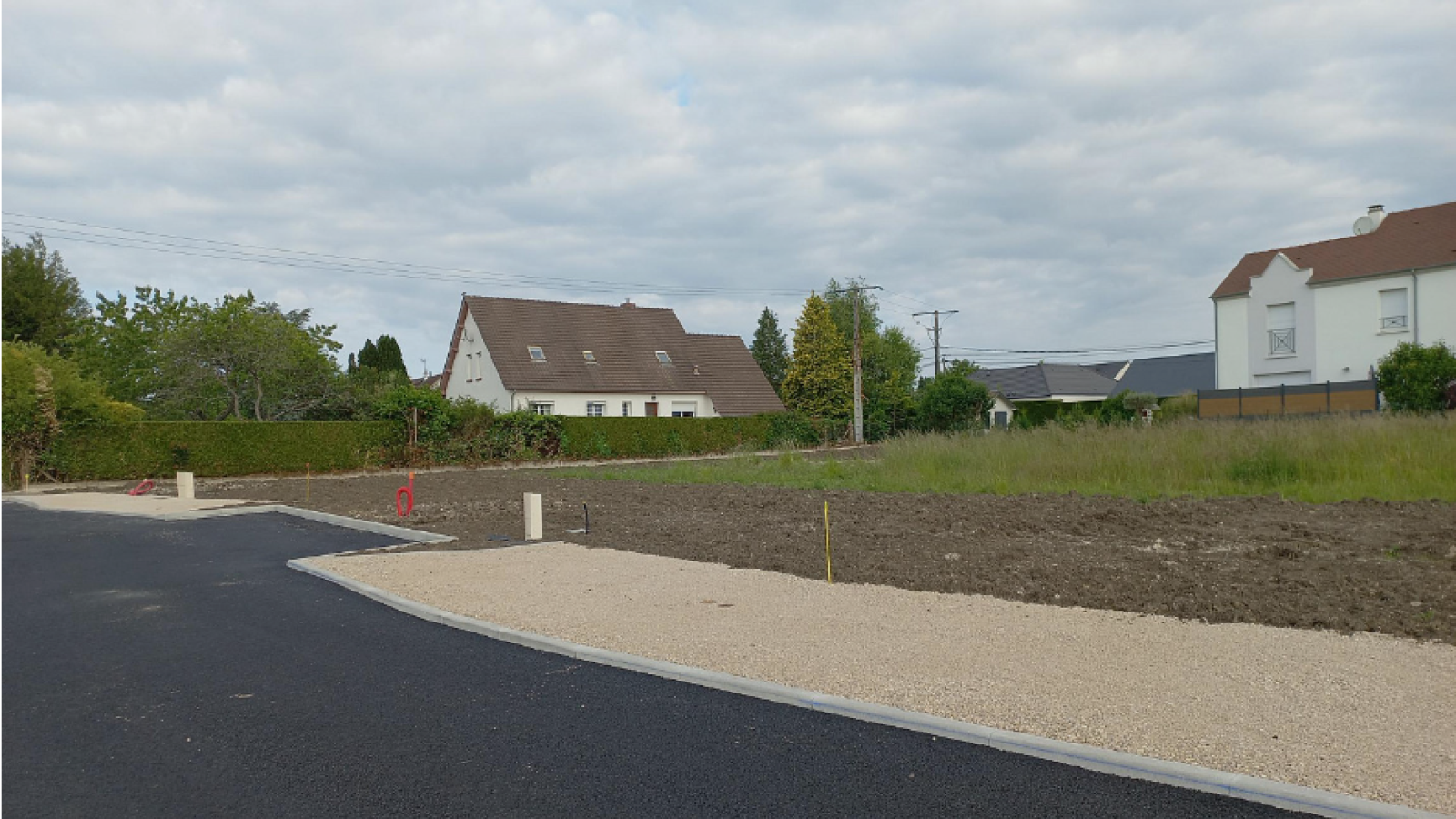 Terrain constructible de 582m2 à Gidy