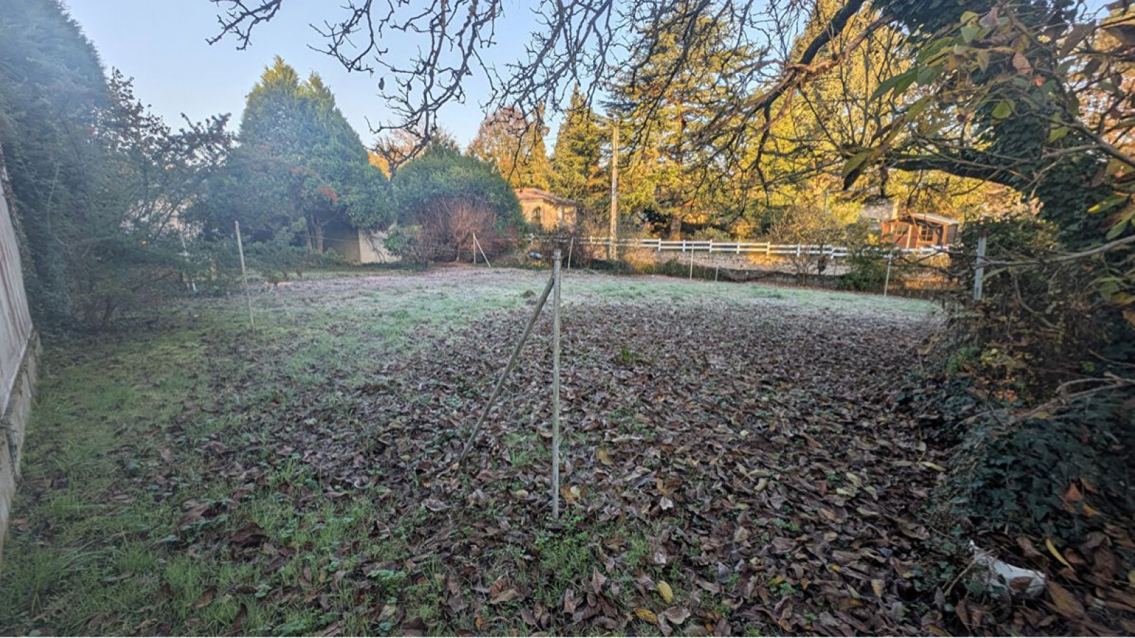 Terrain constructible de 530m2 à Vouneuil-sous-Biard