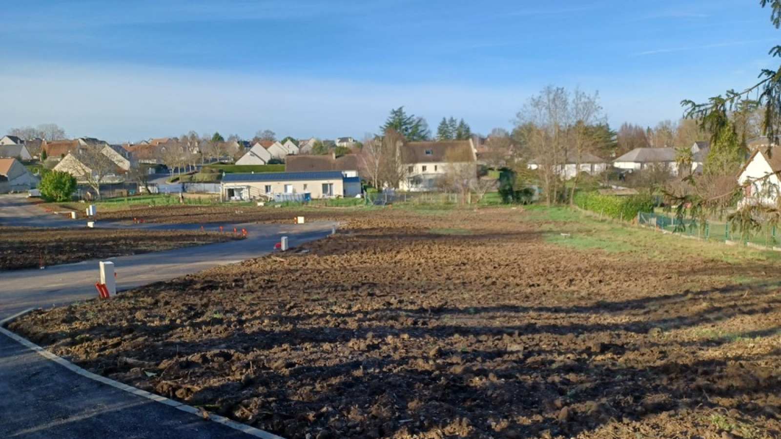 Terrain constructible de 390m2 à Luynes