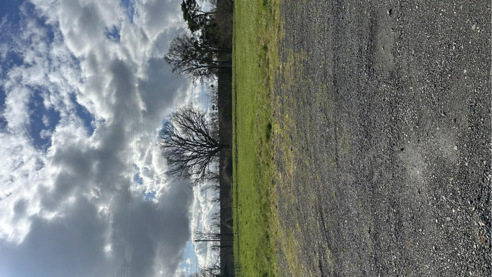 Terrain constructible de 414m2 à Rives-du-Loir-en-Anjou